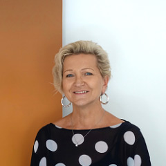 Monika Klaes, Kundenservice